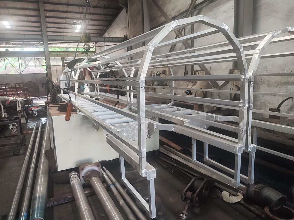 Aluminium ladder cage fabrication in Batam workshop